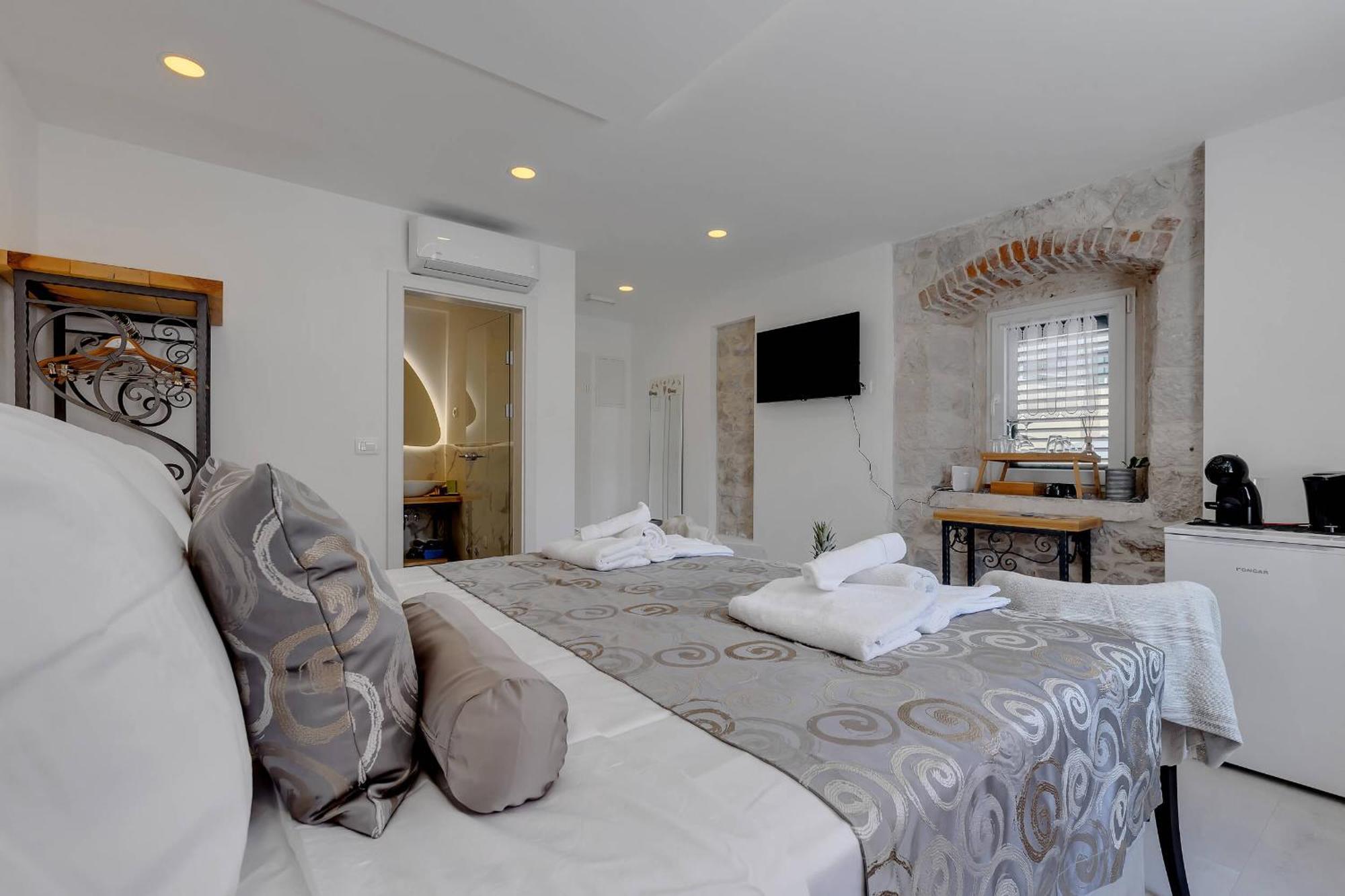 Luxury Rooms Palace B&B Makarska Eksteriør bilde